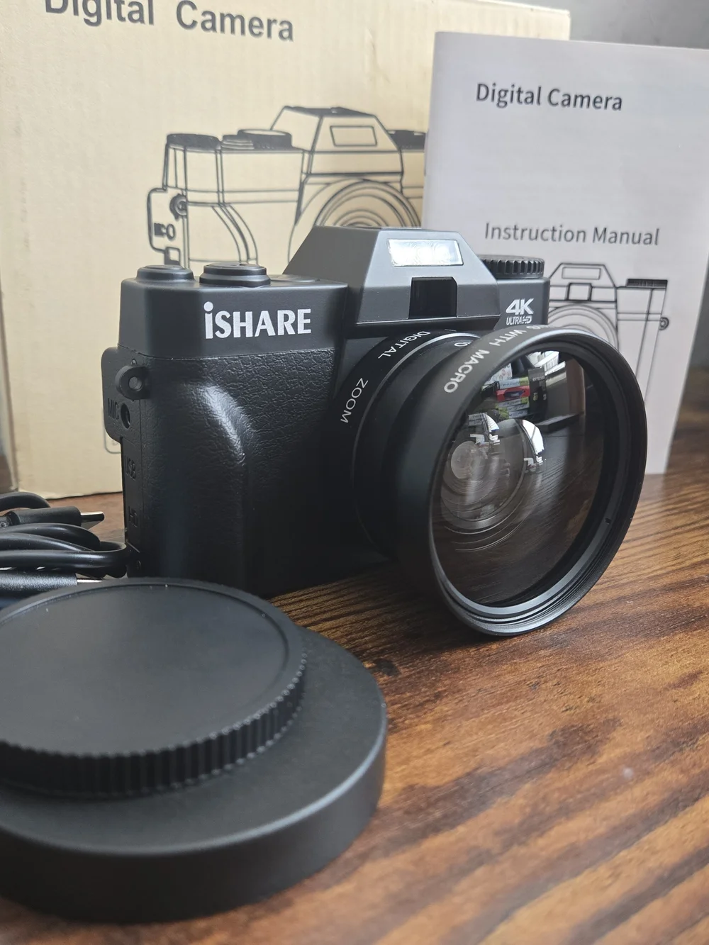 iShare Black 4K Digital Camera with Macro Lens